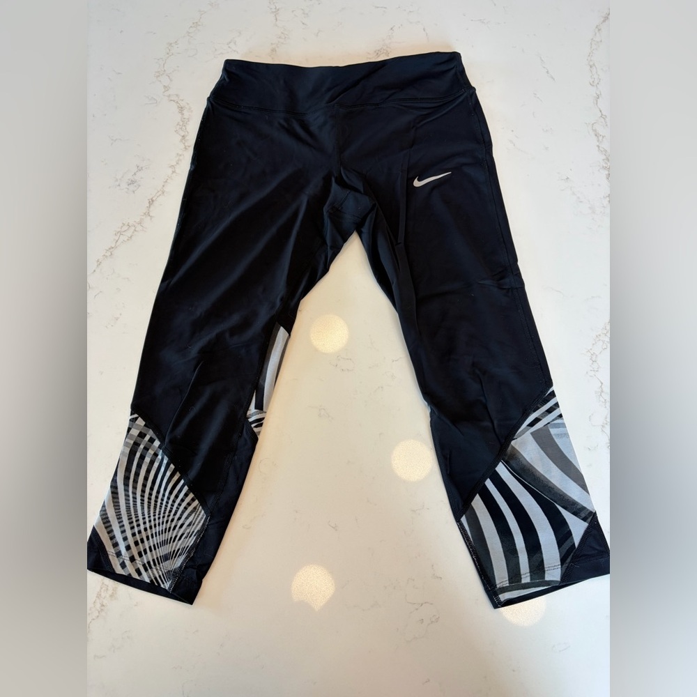 Nike Black Capri Leggings with Gray Geometric Panels